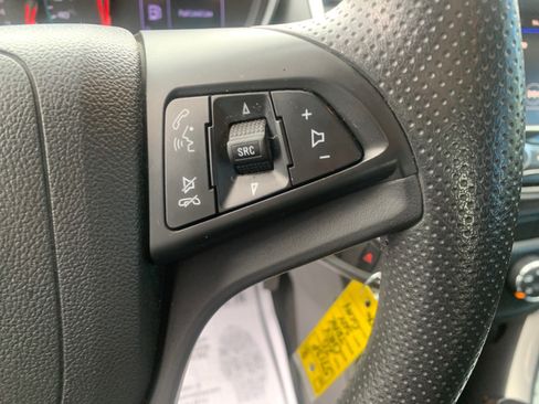 Used 2020 Chevrolet Trax LS FWD image 12