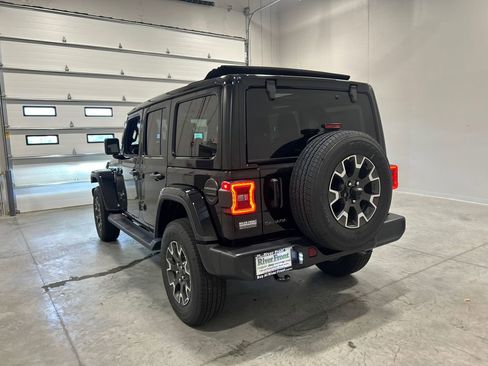 New 2025 Jeep Wrangler Sahara w/ Technology Group image 8