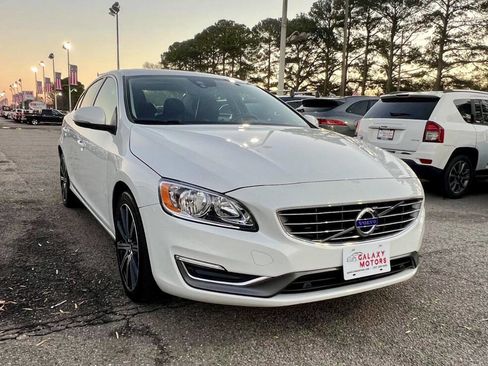 Used 2016 Volvo S60 T5 Premier image 3