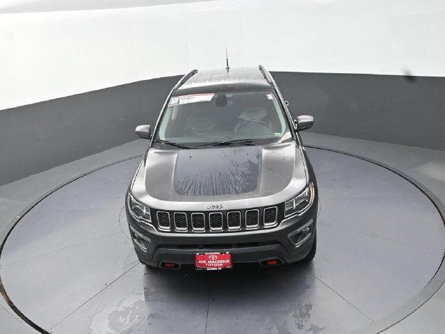 Used 2019 Jeep Compass Trailhawk AWD/4WD image 25