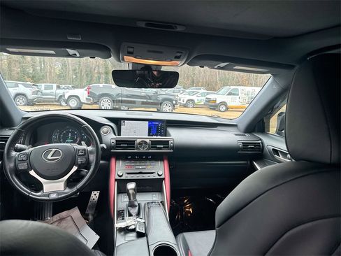 Used 2019 Lexus IS 300 AWD image 30