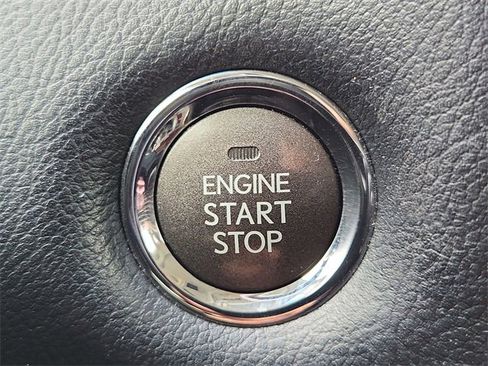 Used 2017 Lexus GX 460 Premium w/ Premium Package image 17