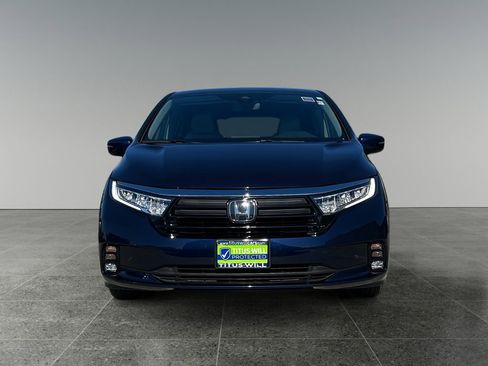 Used 2024 Honda Odyssey Elite image 3