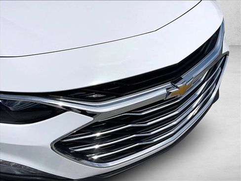 Used 2022 Chevrolet Malibu LT FWD image 30