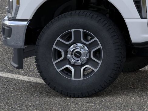 New 2026 Ford F350 Lariat w/ FX4 Off-Road Package AWD/4WD image 19