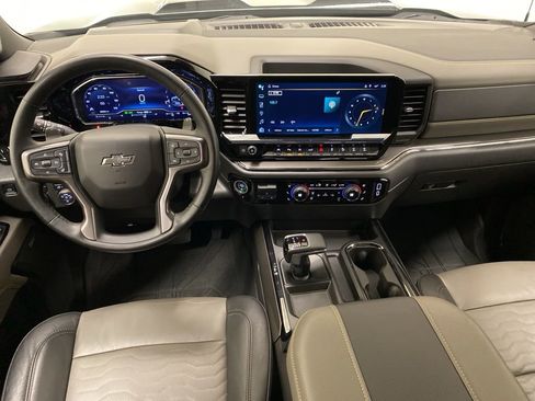 Used 2023 Chevrolet Silverado 1500 ZR2 w/ Technology Package image 23