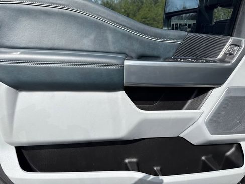 Used 2024 Ford F250 Limited image 10