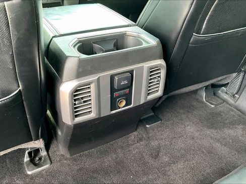 Used 2016 Ford F150 Platinum w/ Equipment Group 701A Luxury AWD/4WD image 32