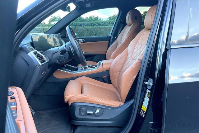 Certified 2024 BMW X5 xDrive40i w/ M Sport Package AWD/4WD image 25