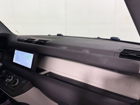 Used 2021 Land Rover Defender 90 First Edition image 26