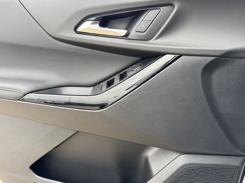 New 2026 Chevrolet Equinox LT w/ Safety and Technology Package image 17