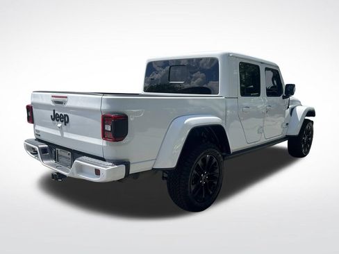 Used 2022 Jeep Gladiator Overland AWD/4WD image 5