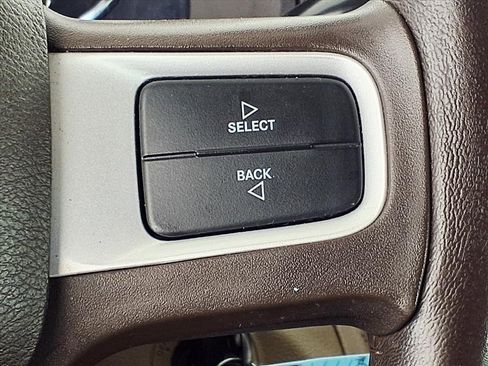 Used 2010 Dodge Ram 1500 Truck SLT w/ Luxury Group image 25