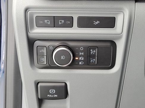 Used 2022 Ford F150 XLT w/ Equipment Group 302A High AWD/4WD image 29