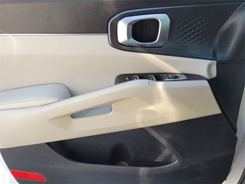 Used 2025 Kia Sorento EX w/ Panoramic Sunroof Package image 27