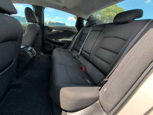 Used 2022 Chevrolet Malibu LT FWD image 23