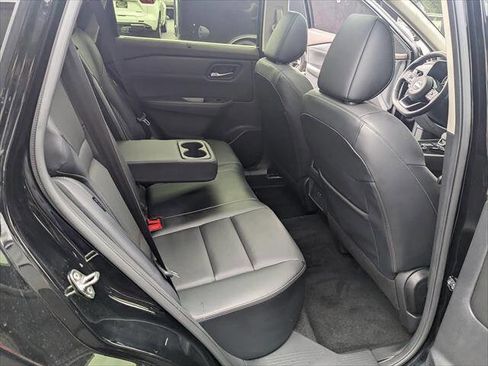 Used 2023 Nissan Rogue SV w/ SV Premium B Package AWD/4WD image 16