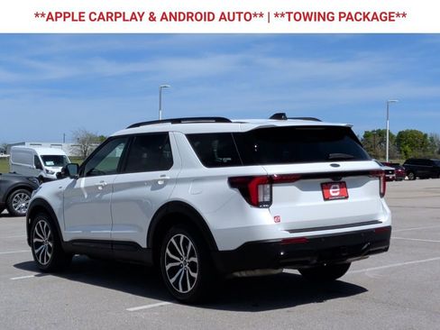 Used 2025 Ford Explorer ST-Line image 6
