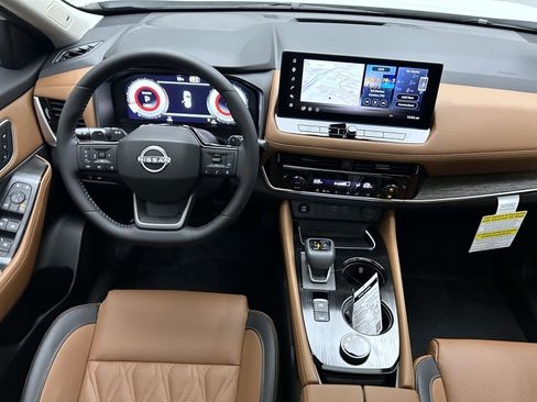 New 2026 Nissan Rogue Platinum image 12