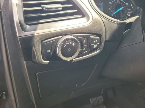 Certified 2024 Ford Edge SEL w/ Convenience Package AWD/4WD image 17