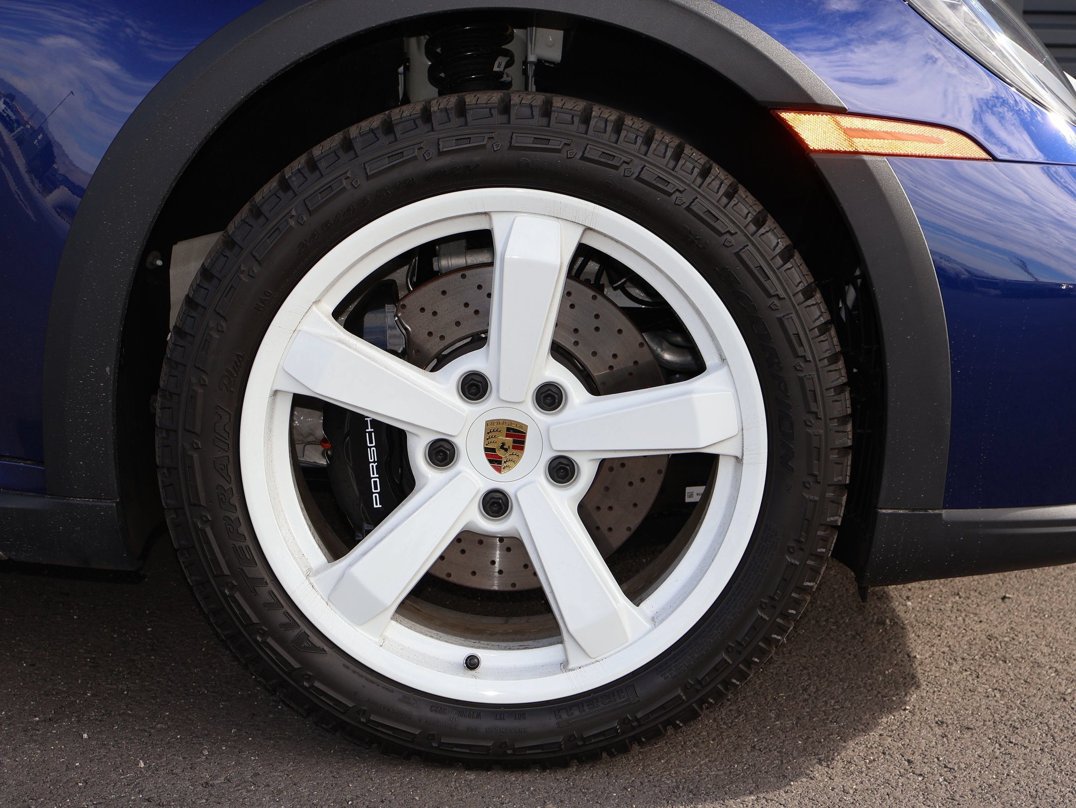 Certified 2024 Porsche 911 Dakar AWD/4WD image 13