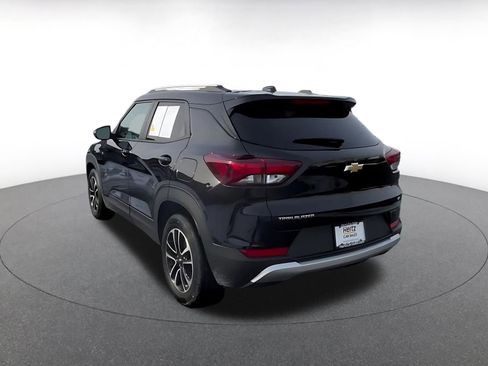 Used 2025 Chevrolet TrailBlazer LT image 11