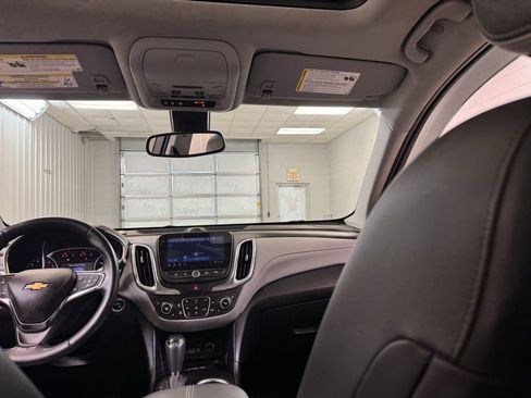 Used 2019 Chevrolet Equinox Premier image 24