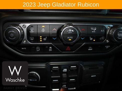 Used 2023 Jeep Gladiator Rubicon w/ LED Lighting Group image 28