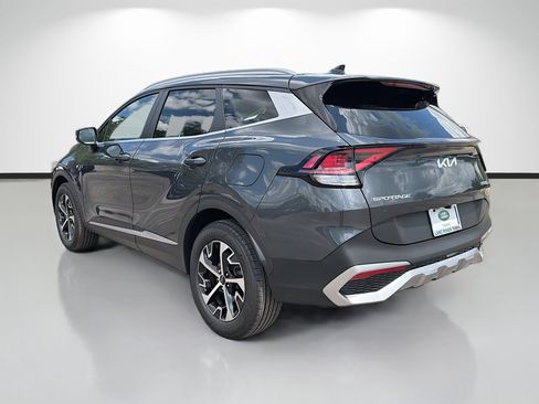 Used 2023 Kia Sportage EX AWD/4WD image 3