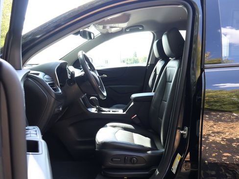 Certified 2021 Chevrolet Equinox Premier w/ Redline Edition image 32