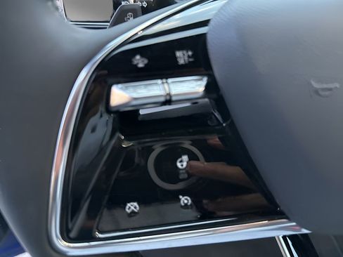 New 2025 Cadillac Lyriq Sport image 21