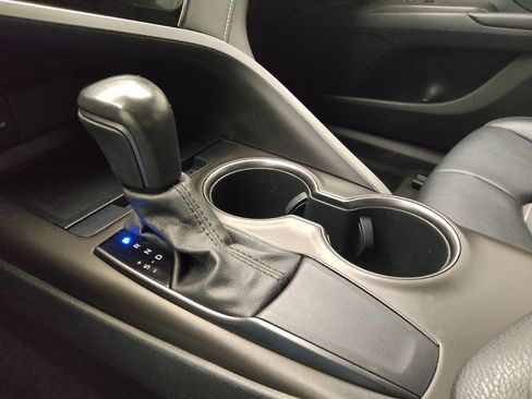 Used 2021 Toyota Camry SE image 26