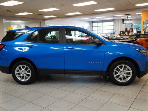 Used 2024 Chevrolet Equinox LS FWD image 12