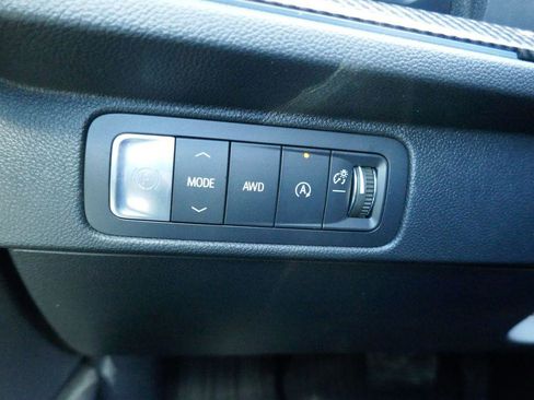 New 2026 Chevrolet Traverse High Country w/ LPO, Floor Liner Package AWD/4WD image 18