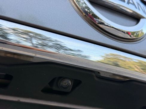 Used 2016 Nissan Rogue SV AWD/4WD image 10