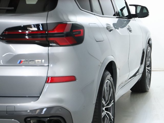 Used 2026 BMW X5 M60i AWD/4WD image 52