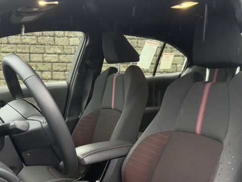 Certified 2025 Toyota Corolla SE image 10