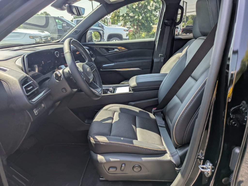 New 2026 Chevrolet Traverse High Country FWD image 22