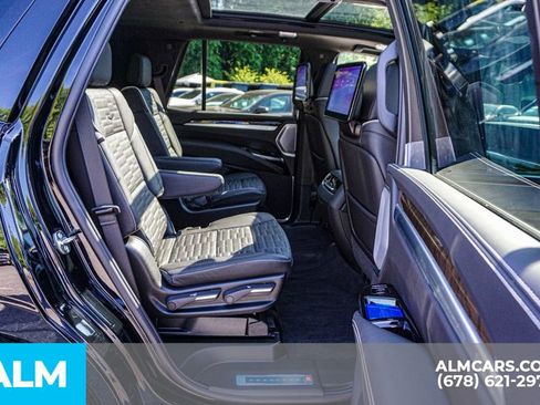 Used 2026 Cadillac Escalade Platinum Sport w/ LPO, ONYX Package AWD/4WD image 27