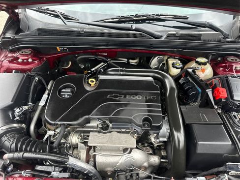 Used 2016 Chevrolet Malibu LT image 17