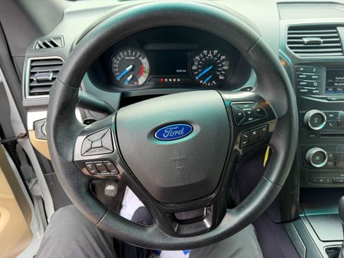 Used 2016 Ford Explorer FWD image 27