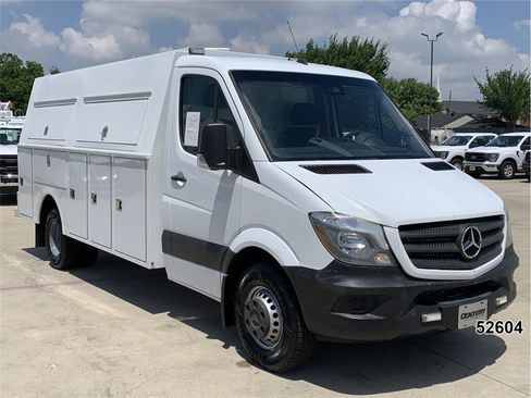 Used 2017 Mercedes-Benz Sprinter 3500 w/ Suspension Package II image 3