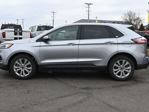 Used 2022 Ford Edge Titanium w/ Equipment Group 301A image 11