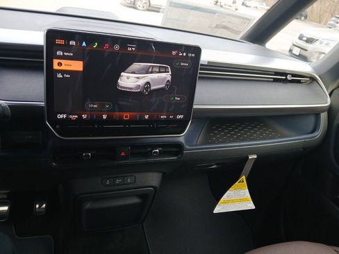 New 2025 Volkswagen ID. Buzz Pro S RWD image 17