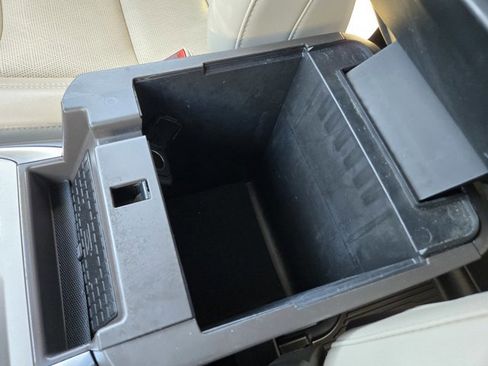 Used 2022 Ford Explorer Platinum w/ Equipment Group 601A image 13