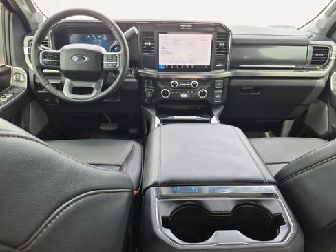 Used 2025 Ford F250 Lariat w/ Tremor Off-Road Package AWD/4WD image 3