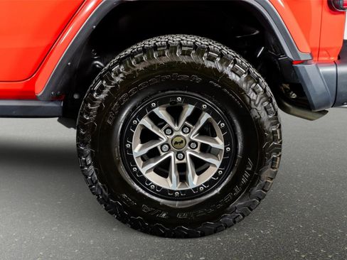 Used 2024 Jeep Wrangler Unlimited Rubicon 392 image 18