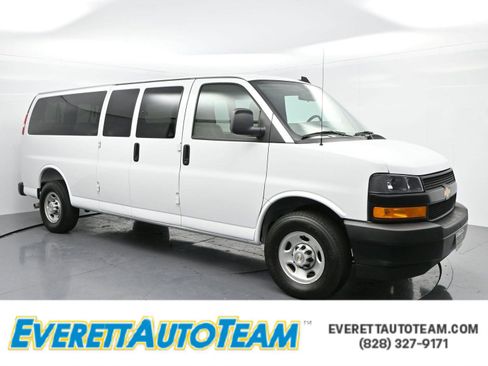 Used 2025 Chevrolet Express 3500 LS image 1