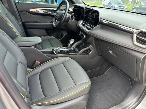 Used 2024 Chevrolet TrailBlazer ACTIV image 31