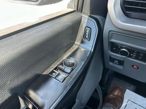 Used 2022 Ford F150 XL w/ Equipment Group 101A High RWD image 18